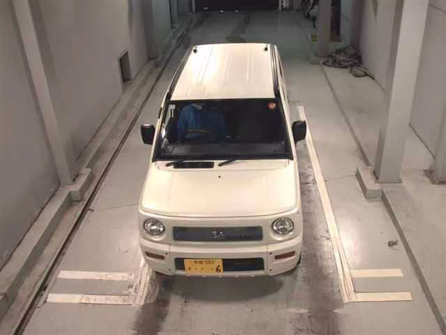 DAIHATSU NAKED