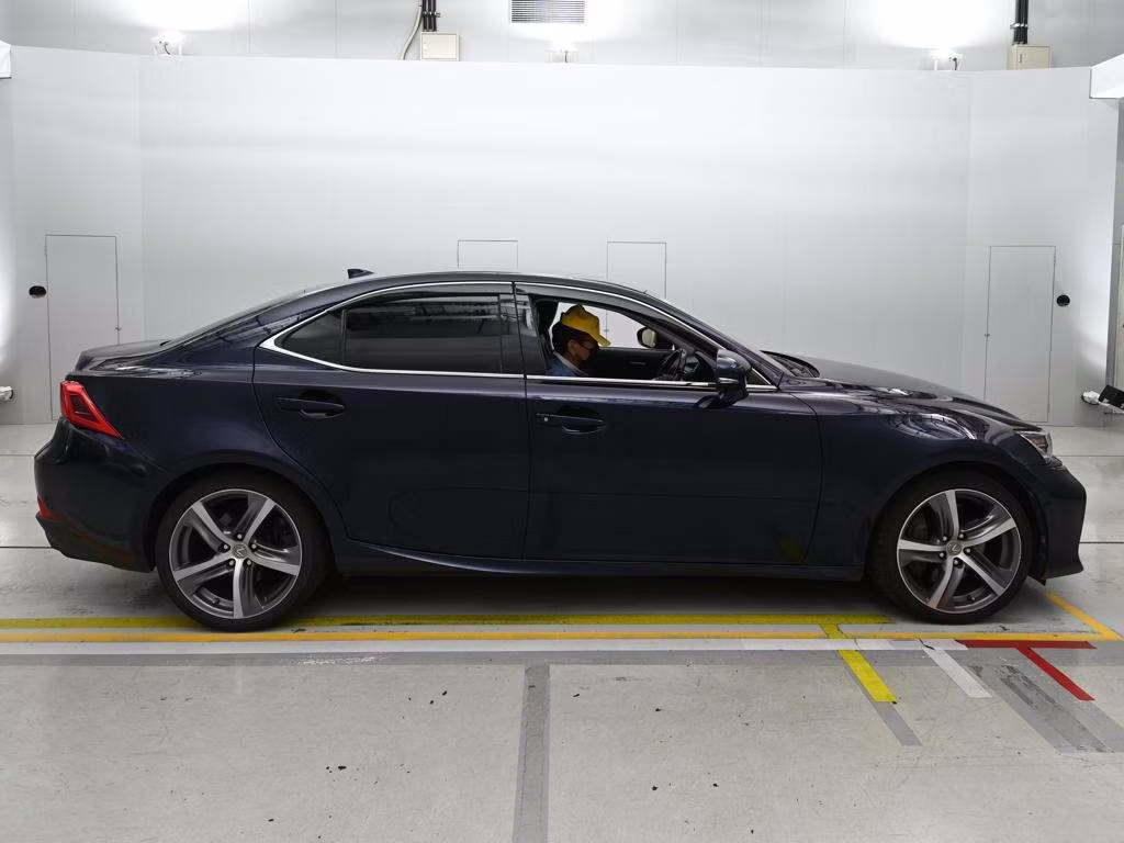 LEXUS IS350