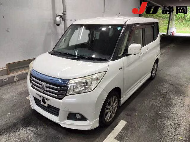 MITSUBISHI DELICA D:2