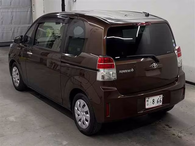 TOYOTA SPADE