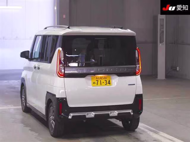 MITSUBISHI DELICA MINI