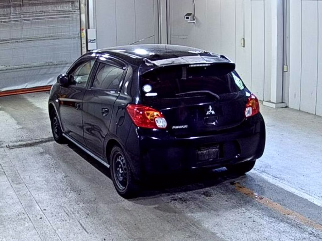 MITSUBISHI MIRAGE