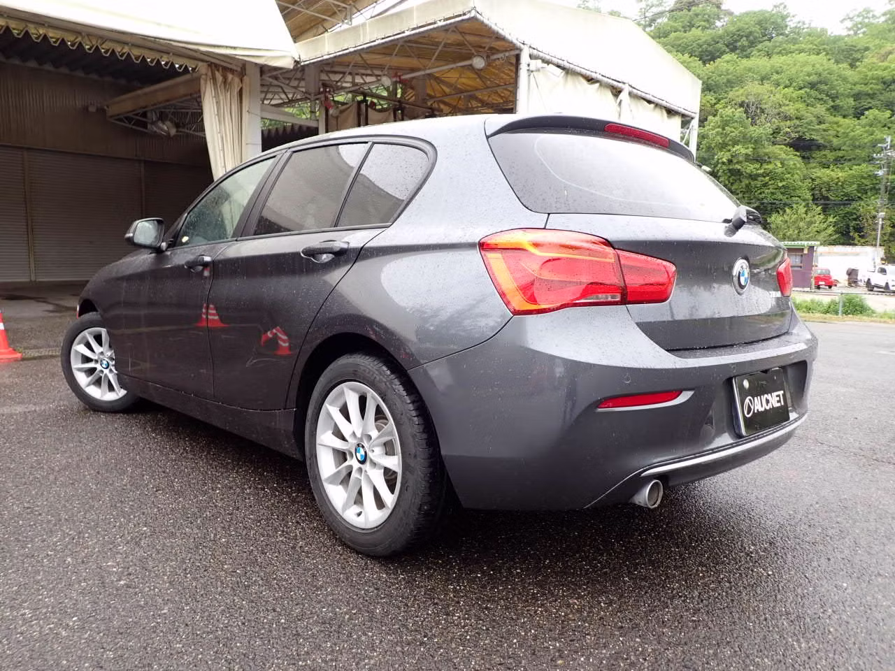 BMW 1-SERIES