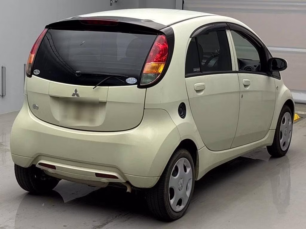MITSUBISHI I