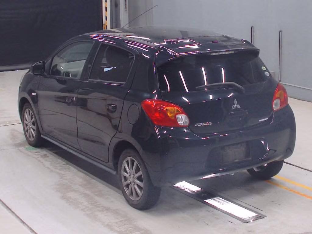 MITSUBISHI MIRAGE