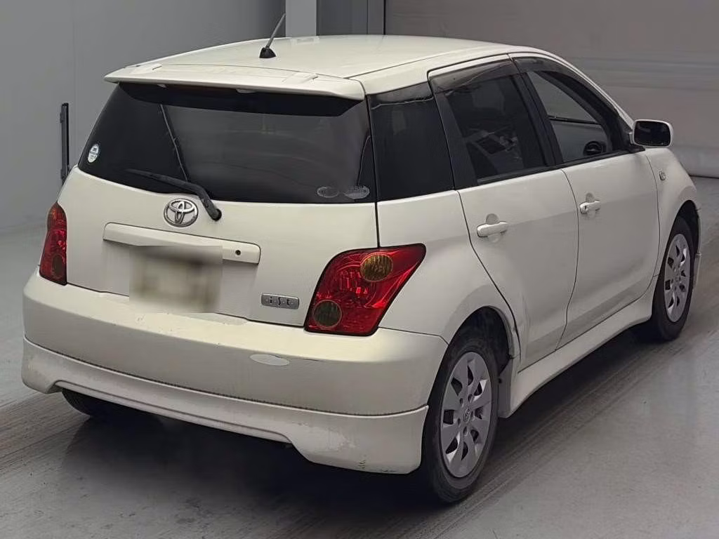 TOYOTA IST