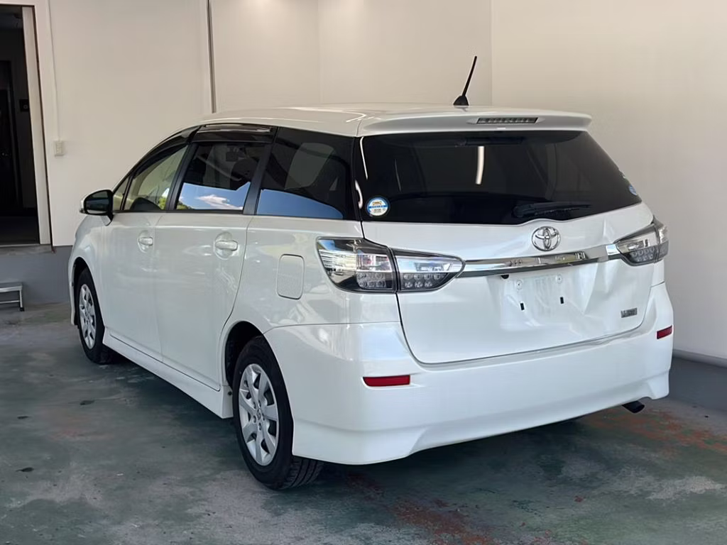 TOYOTA WISH