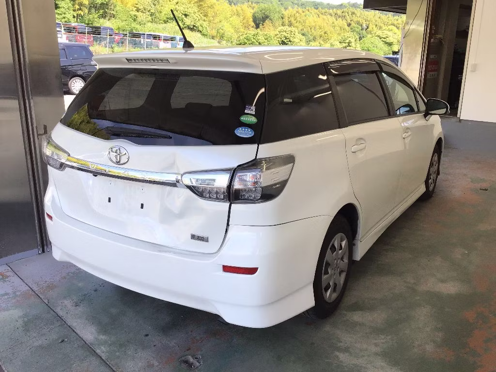 TOYOTA WISH