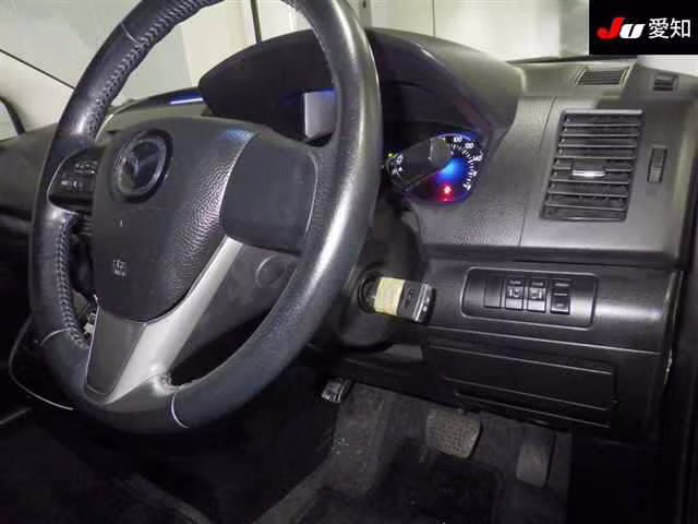 MAZDA MPV