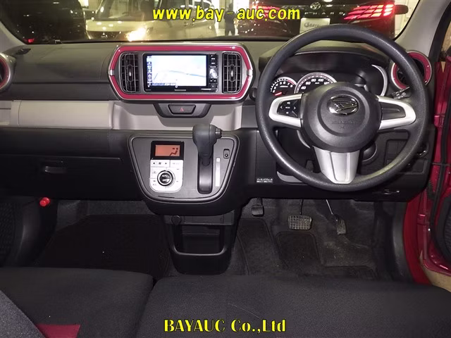 DAIHATSU BOON