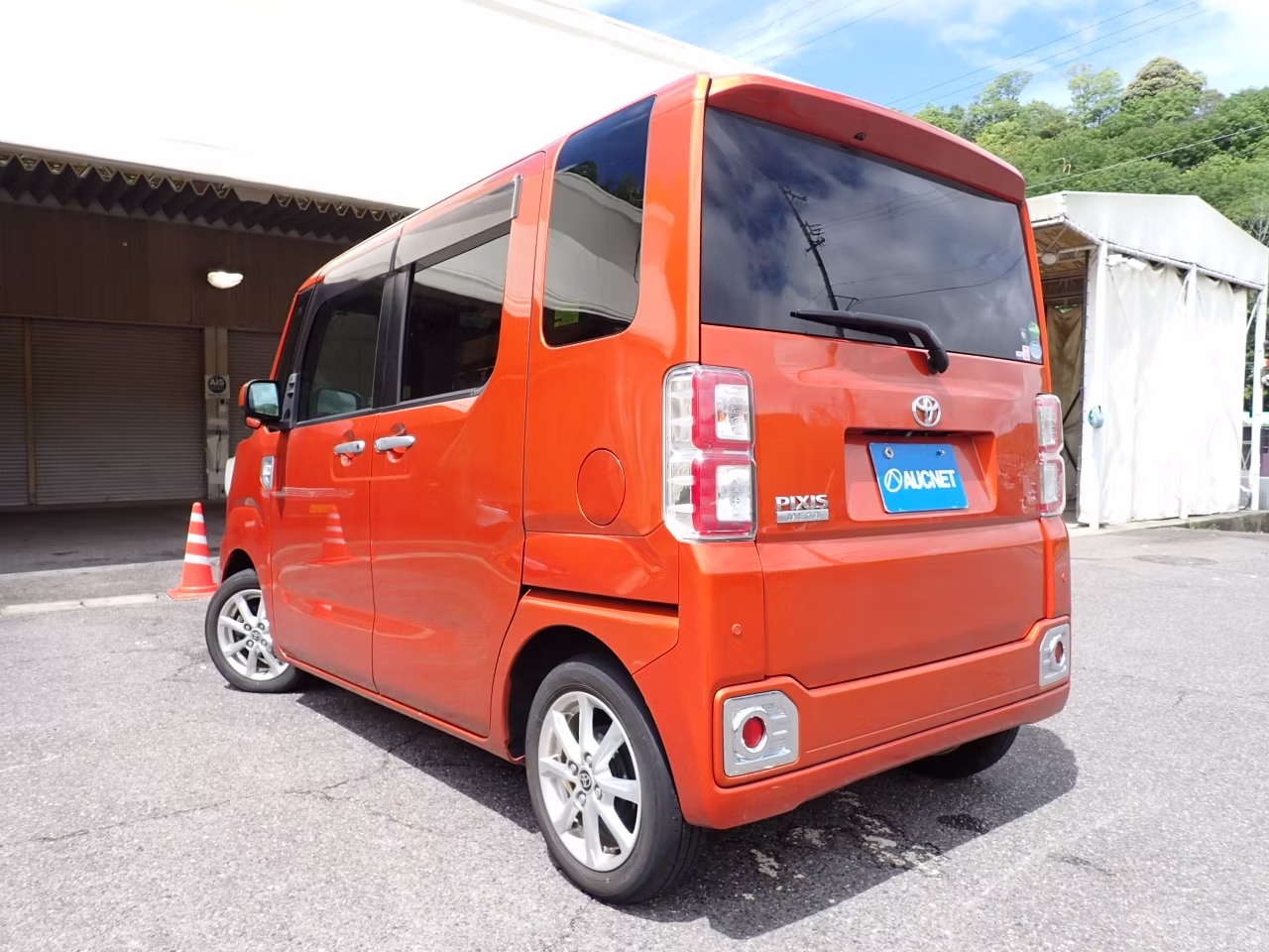 TOYOTA PIXIS MEGA