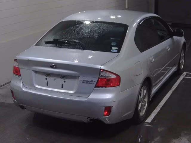 SUBARU LEGACY B4