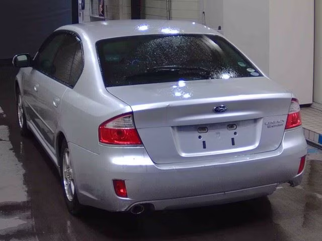 SUBARU LEGACY B4