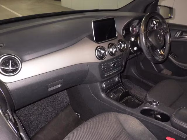 MERCEDES-BENZ B-CLASS