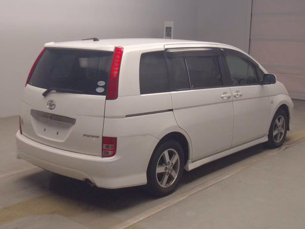 TOYOTA ISIS