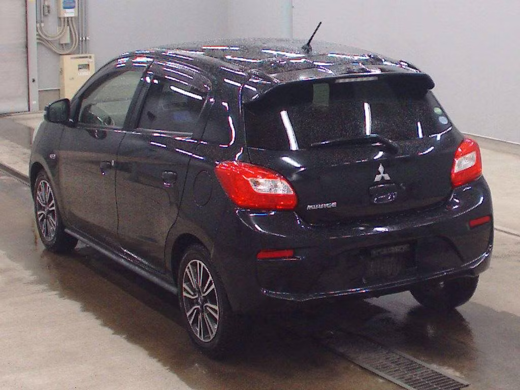 MITSUBISHI MIRAGE