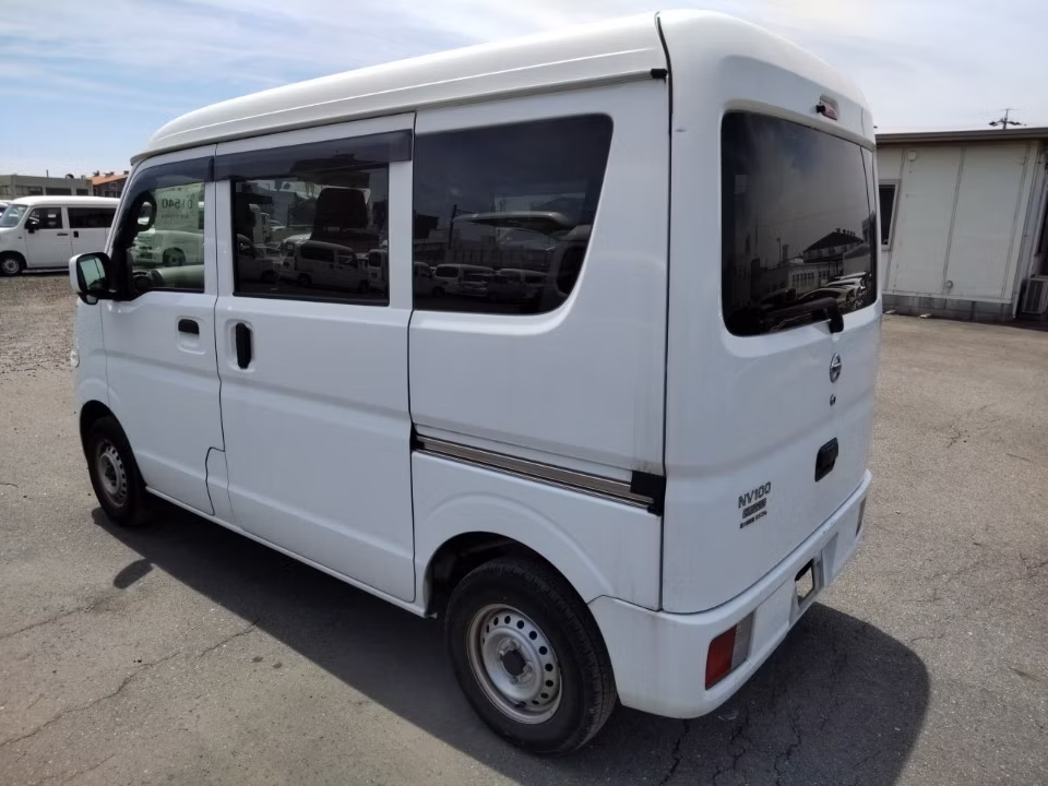 NISSAN NV100 CLIPPER