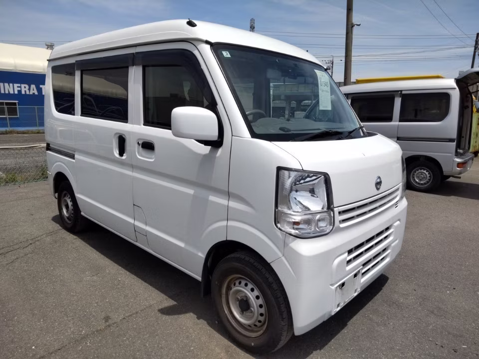 NISSAN NV100 CLIPPER