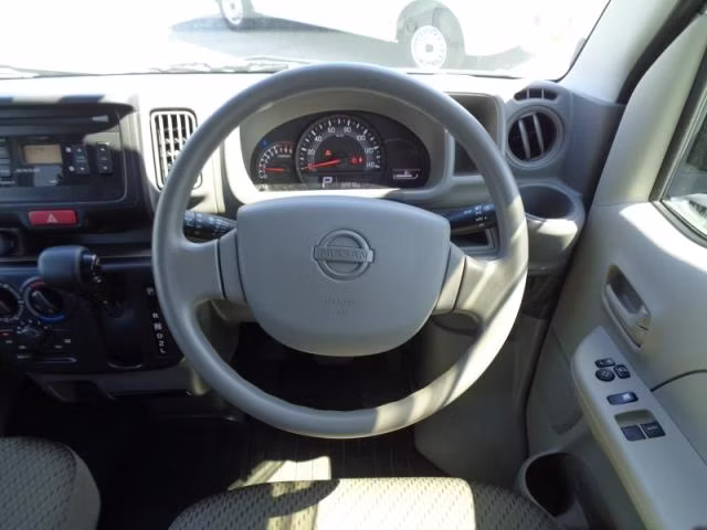 NISSAN NV100 CLIPPER
