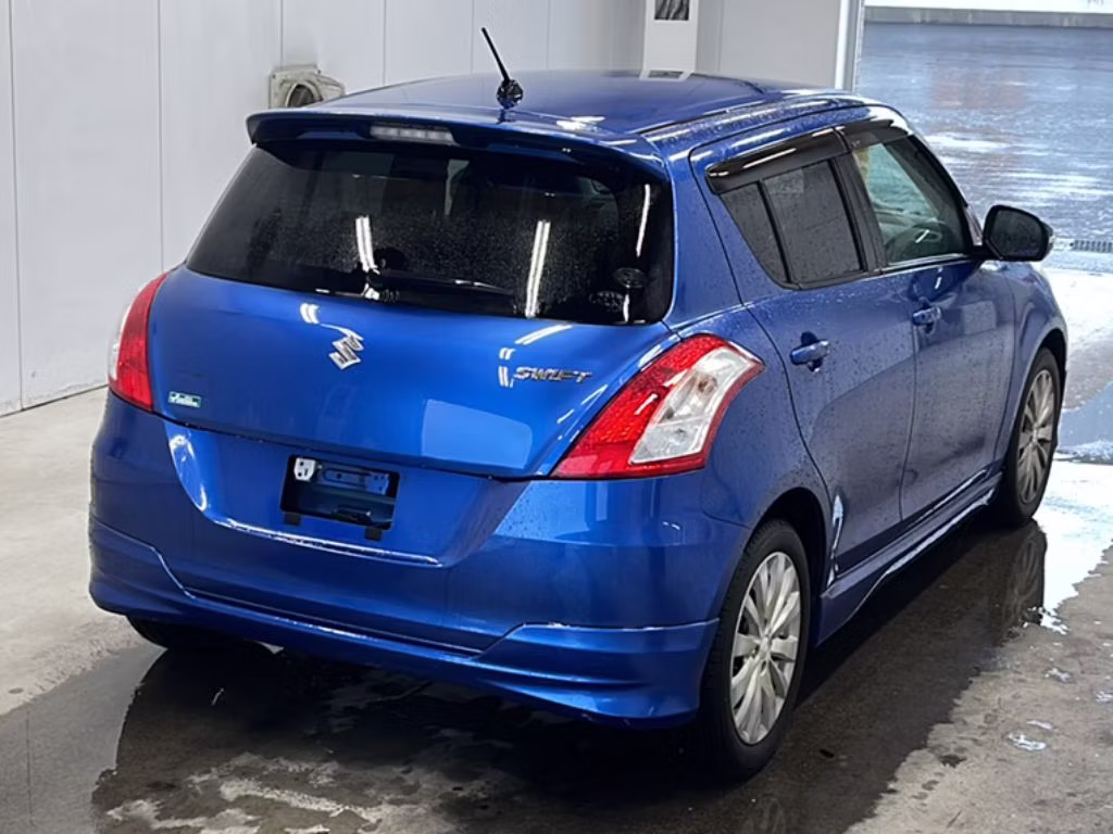 SUZUKI SWIFT