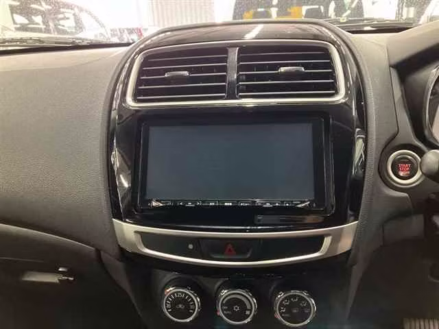MITSUBISHI RVR