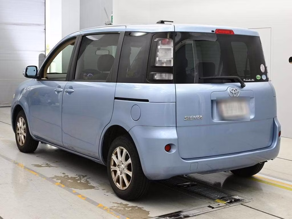 TOYOTA SIENTA