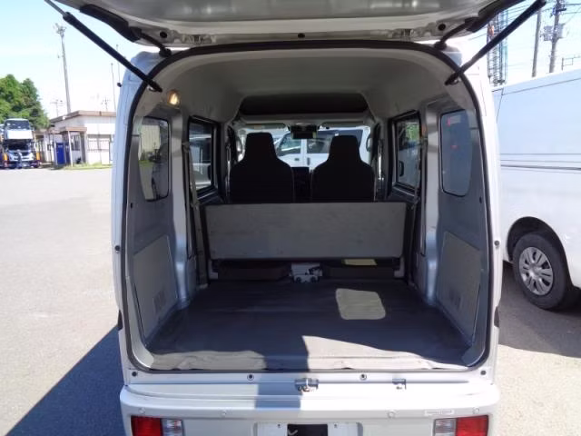 NISSAN NV100 CLIPPER