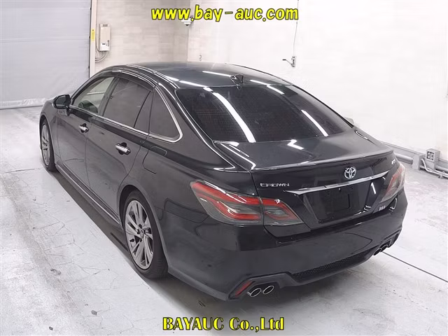 TOYOTA CROWN