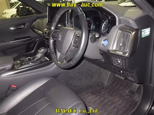 TOYOTA CROWN