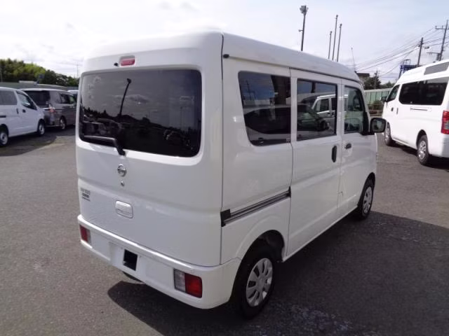 NISSAN NV100 CLIPPER