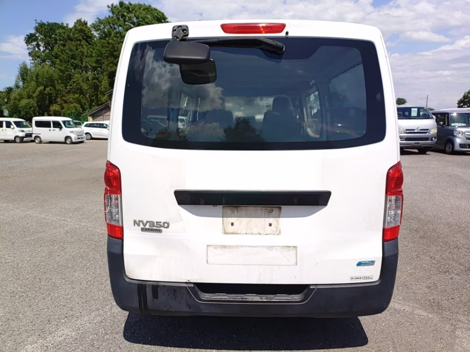 NISSAN NV350 CARAVAN