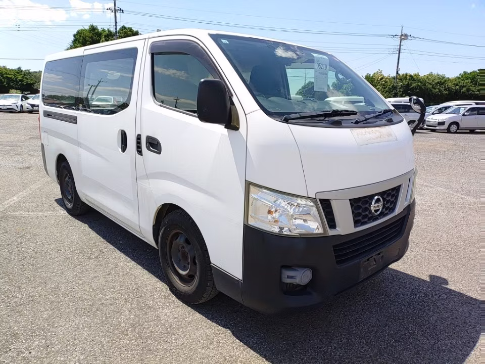 NISSAN NV350 CARAVAN