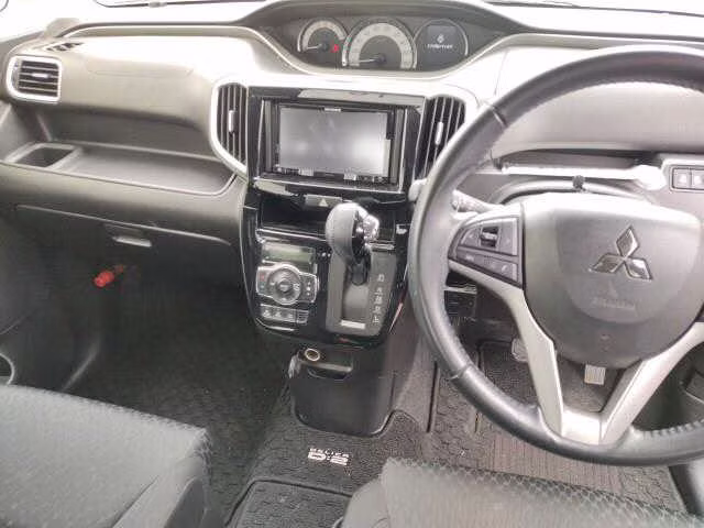 MITSUBISHI DELICA D:2