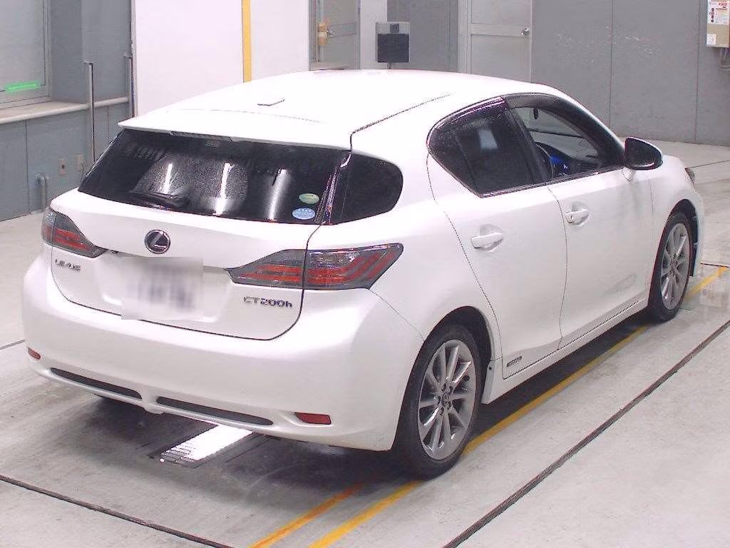 LEXUS CT200H