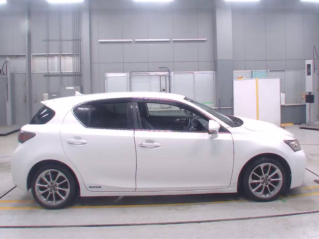 LEXUS CT200H