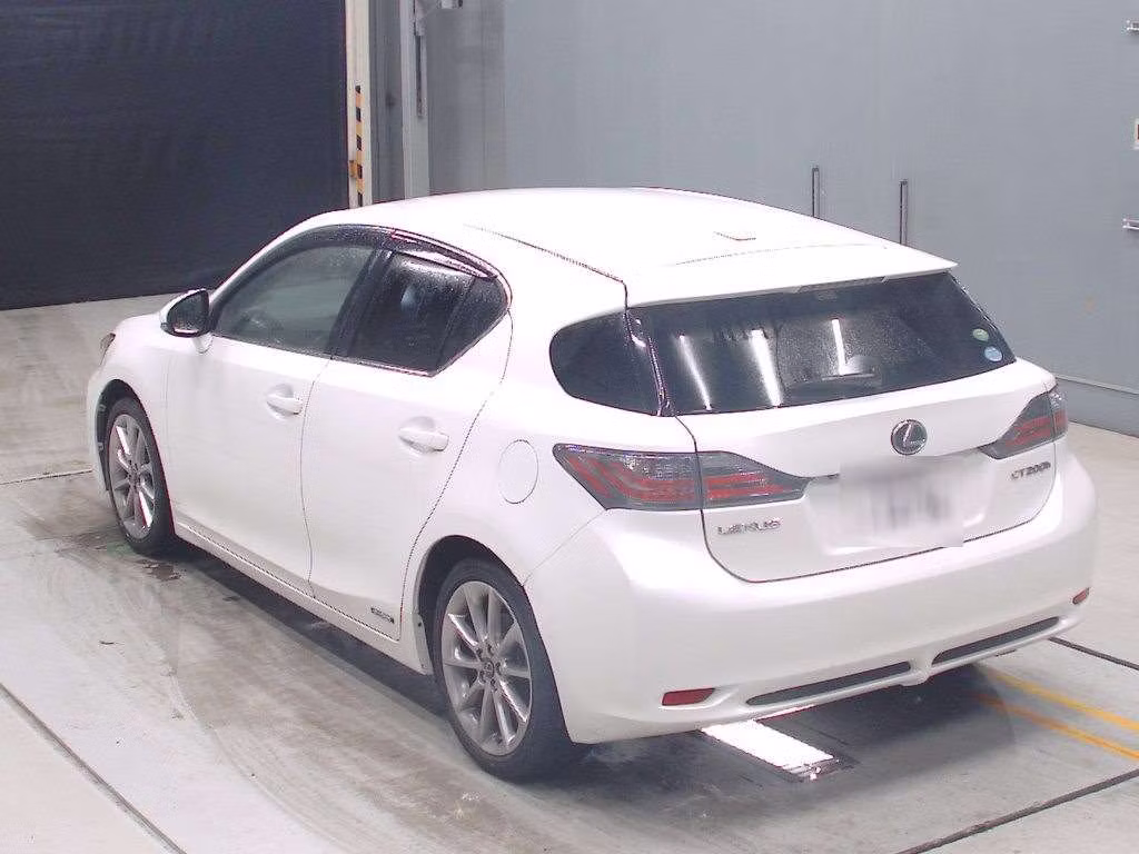 LEXUS CT200H