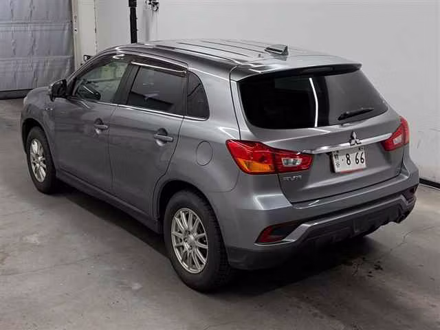 MITSUBISHI RVR