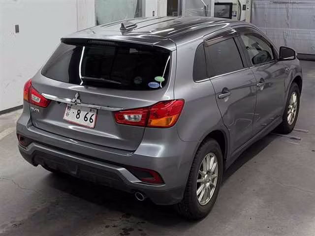 MITSUBISHI RVR