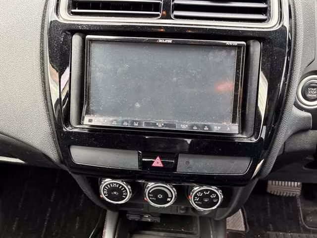MITSUBISHI RVR