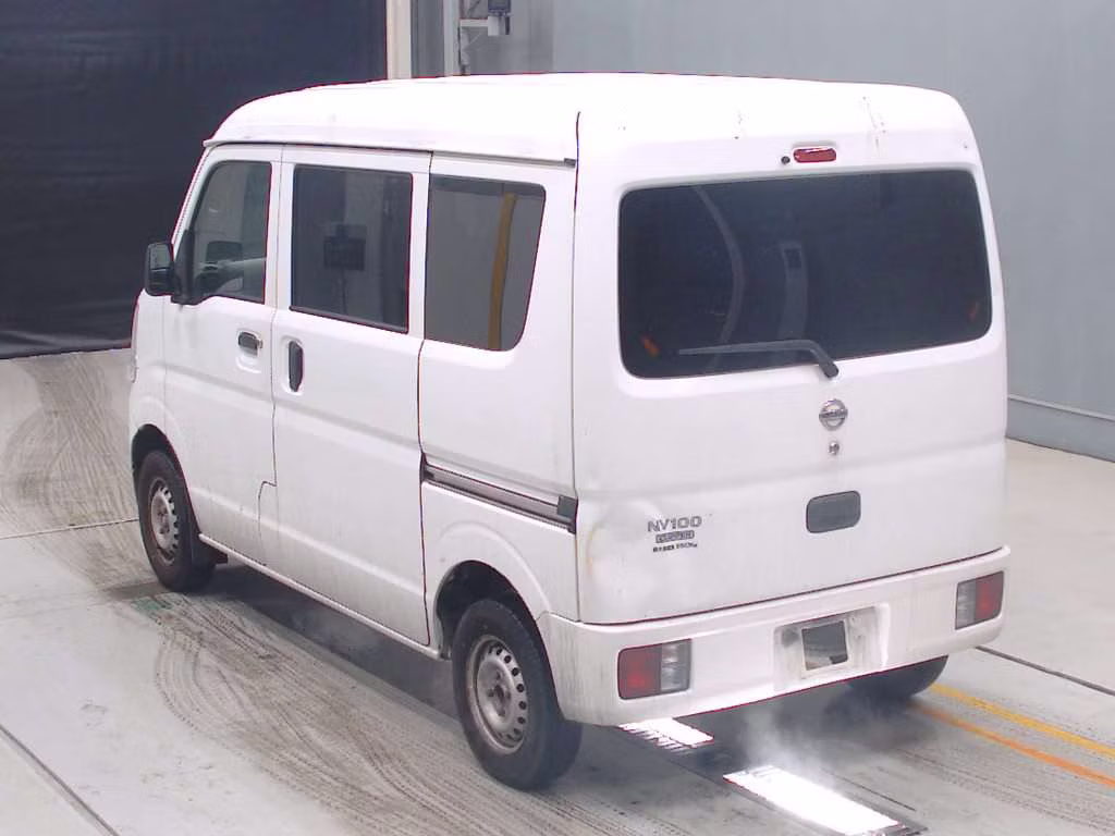 NISSAN NV100 CLIPPER