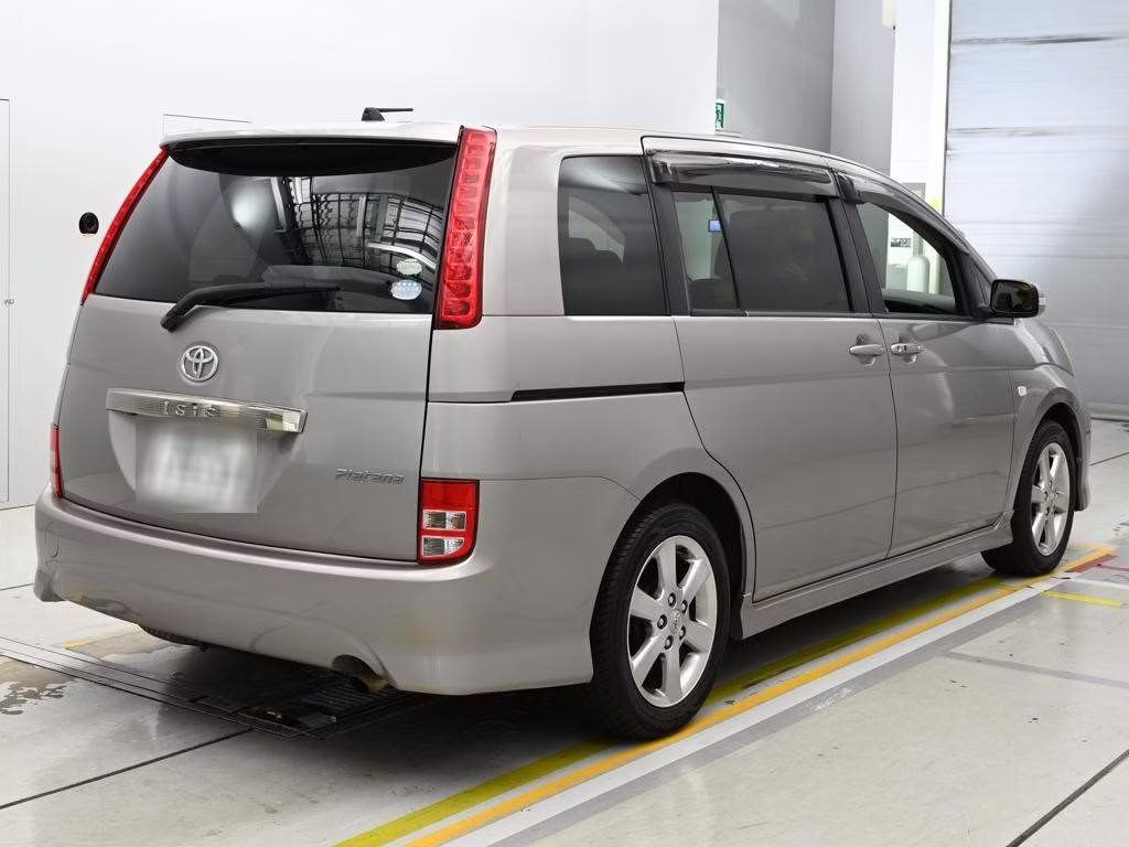 TOYOTA ISIS