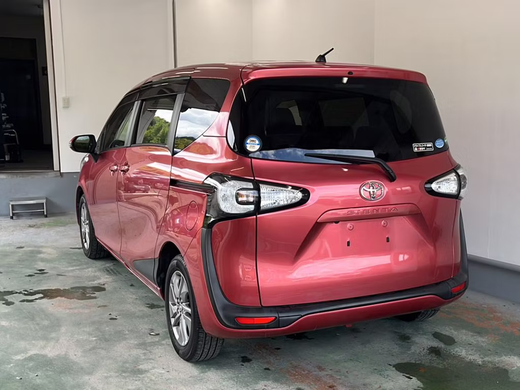 TOYOTA SIENTA