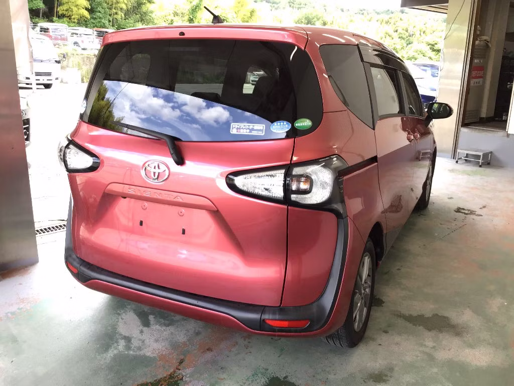 TOYOTA SIENTA