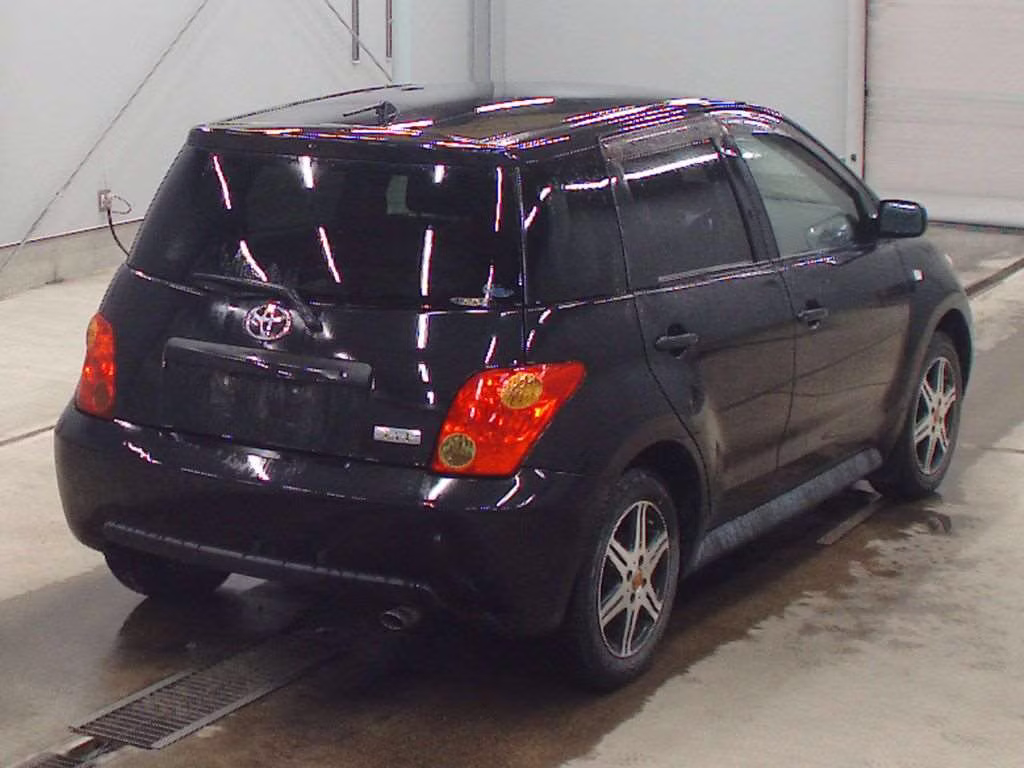 TOYOTA IST