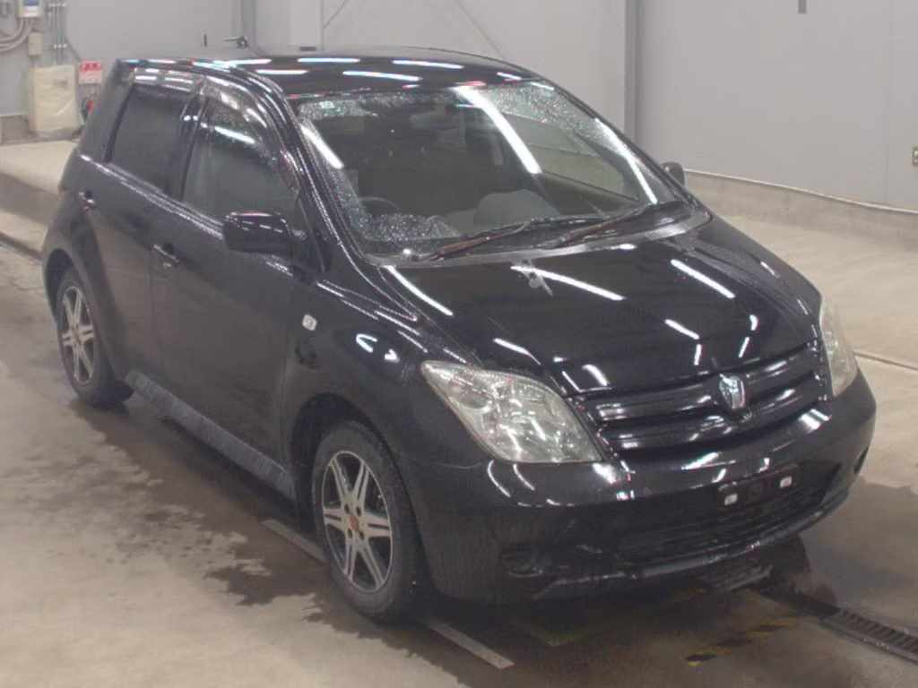 TOYOTA IST