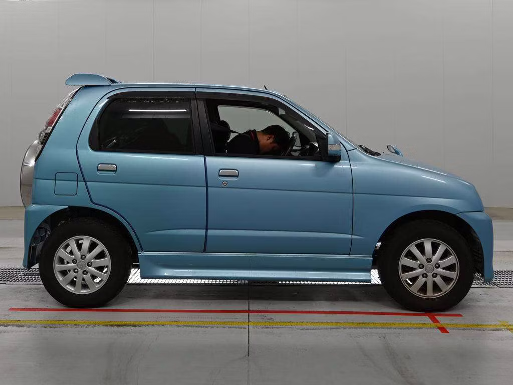 DAIHATSU TERIOS KID