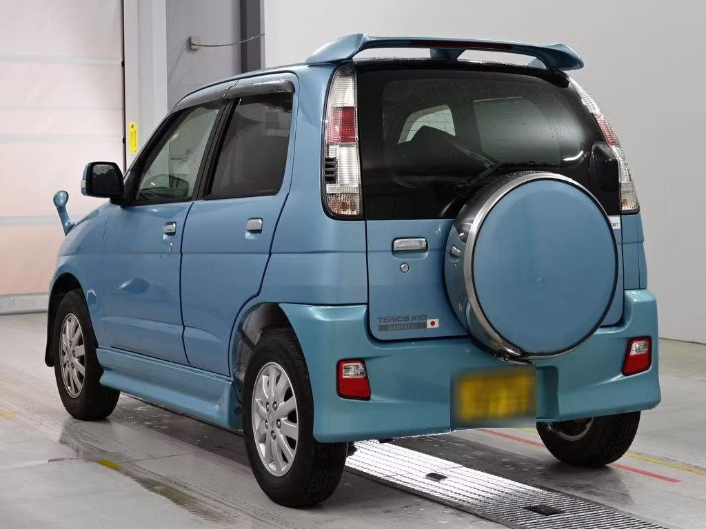 DAIHATSU TERIOS KID
