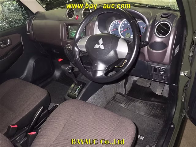 MITSUBISHI PAJERO MINI