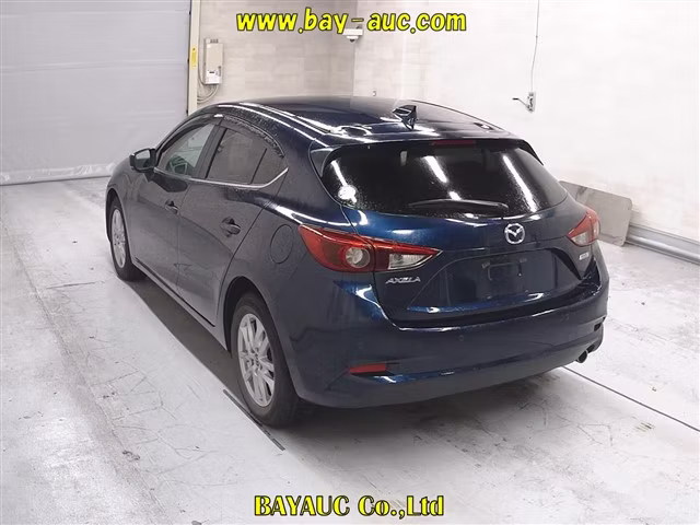MAZDA AXELA