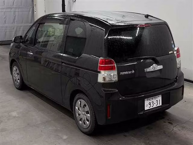 TOYOTA SPADE
